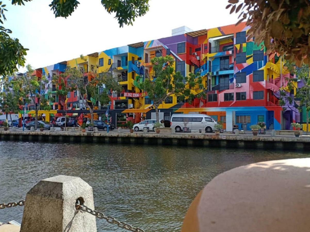 906 Riverside Hotel Malacca Exterior foto