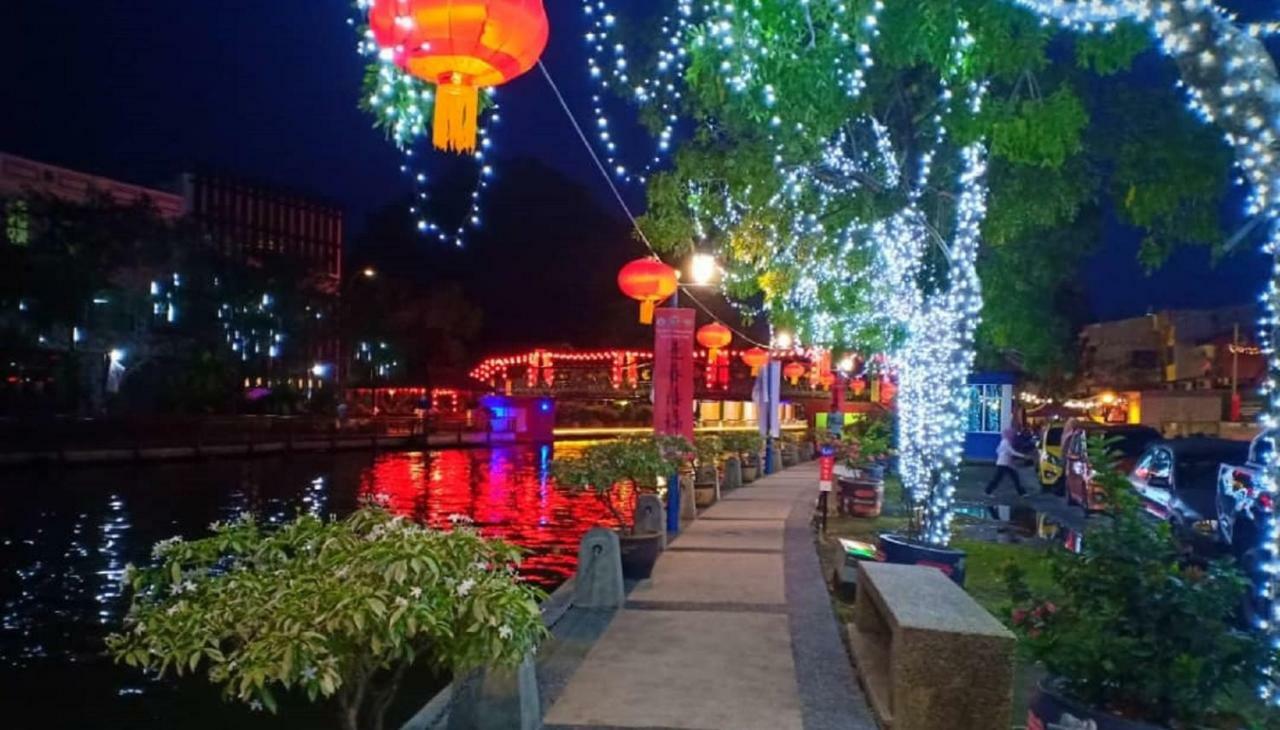 906 Riverside Hotel Malacca Exterior foto
